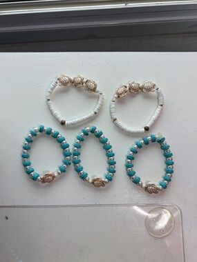 Kids white and blue handmade beaded turtle bracelets bundle - Set of 5